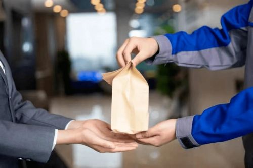 细心入微的保洁人，带来的不仅是干净更是一份安心